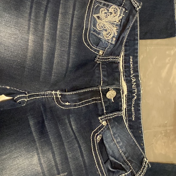 Jeans - Picture 3 of 6